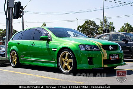20x8.5 20x9.5 Simmons FR-1 Gold on Holden Commodore VE