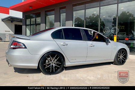 20x8.5 SC Racing LS912 Machined Black on Ford Falcon