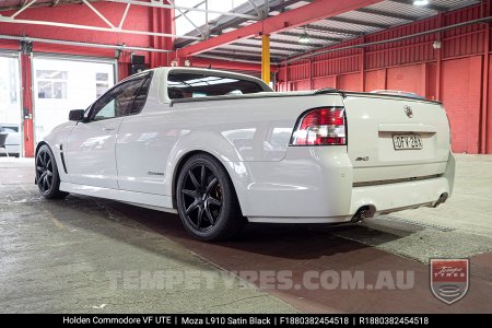 18x8.0 MOZA 910 Blade Satin Black on Holden Commodore VF