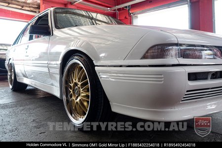 18x8.5 18x9.5 Simmons OM-1 Gold on Holden Commodore VL