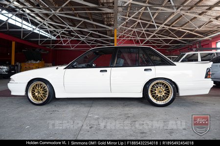 18x8.5 18x9.5 Simmons OM-1 Gold on Holden Commodore VL