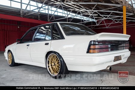 18x8.5 18x9.5 Simmons OM-1 Gold on Holden Commodore VL