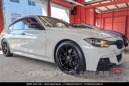 19x8.5 5652 Matt Black on BMW 3 SERIES