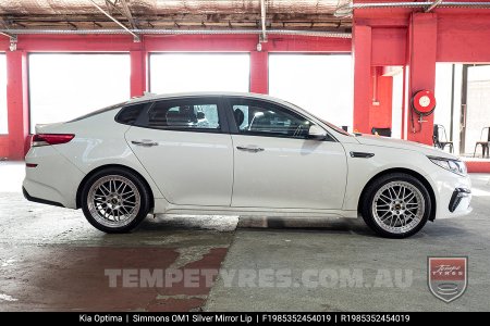 19x8.5 19x9.5 Simmons OM-1 Silver on Kia Optima