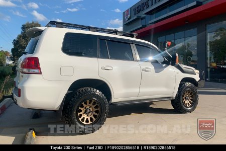 18x9.0 Fuel ZDB on Toyota LandCruiser 200 Series