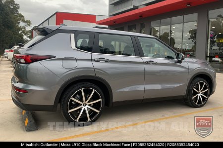 20x8.5 MOZA L910 Gloss Black Machined on Mitsubishi Outlander