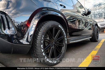 18x8.0 MOZA 913 Nighthawk Satin Black on Mercedes GLE