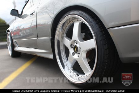 20x8.5 20x9.5 Simmons FR-1 Silver on Nissan Silvia