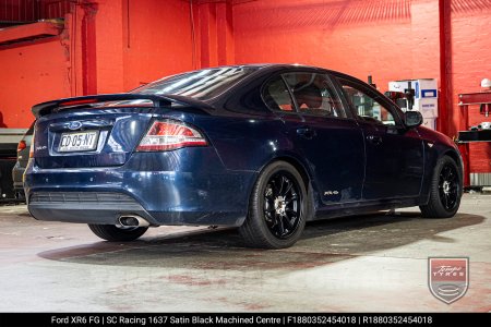 18x8.0 SC Racing 1637 Satin Black Machined Centre on Ford Falcon