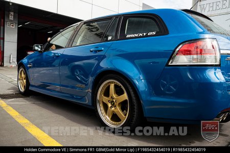 19x8.5 19x9.5 Simmons FR-1 Gold on Holden Commodore VE