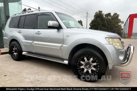 17x9.0 Grudge Offroad SCAR on Mitsubishi Pajero