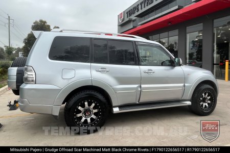 17x9.0 Grudge Offroad SCAR on Mitsubishi Pajero