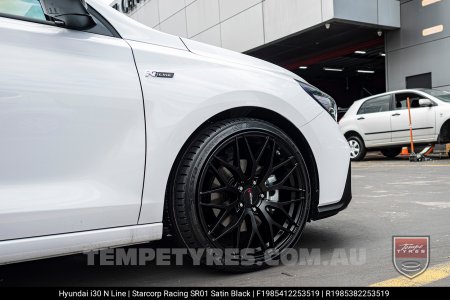 19x8.5 Starcorp Racing SR01 Satin Black on Hyundai i30