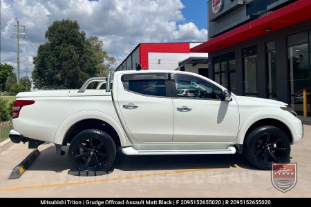 20x9.5 Grudge Offroad ASSAULT Matt Black on Mitsubishi Triton