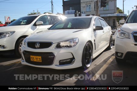 22x8.5 22x9.5 Simmons FR-1 Gloss Black Mirror Lip on Holden Commodore VF