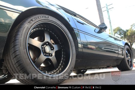 Custom Simmons Wheels on Chevrolet Corvette