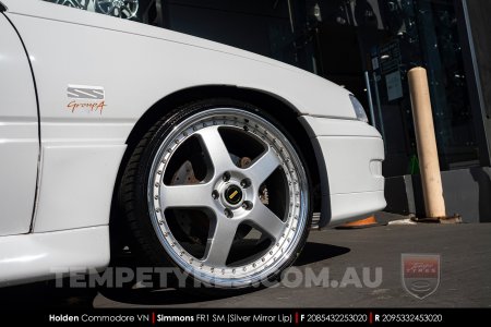 20x8.5 20x9.5 Simmons FR-1 Silver on Holden Commodore VN