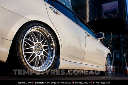 19x8.5 19x9.5 Simmons OM-1 Silver on Toyota Crown