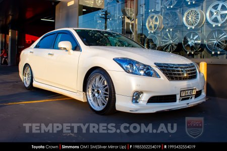 19x8.5 19x9.5 Simmons OM-1 Silver on Toyota Crown