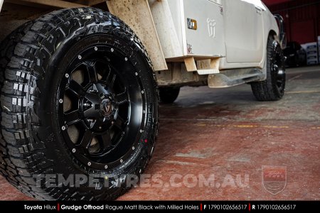 17x9.0 Grudge Offroad ROGUE on Toyota Hilux