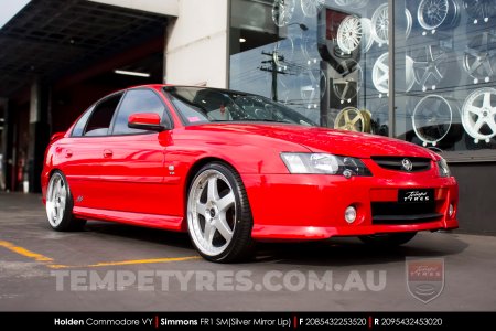 20x8.5 20x9.5 Simmons FR-1 Silver on Holden Commodore VY