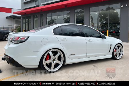 22x8.5 22x9.5 Simmons FR-1 Silver on Holden Commodore VF