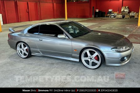 20x8.5 20x9.5 Simmons FR-1 Silver on Nissan Silvia