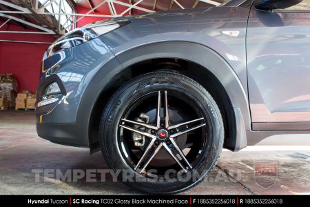 18x8.5 SC Racing TC02 Glossy Black Machined Face on Hyundai Tucson