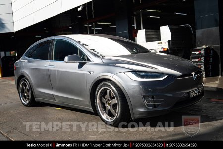 20x8.5 20x9.5 Simmons FR-1 Hyper Dark on Tesla Model X