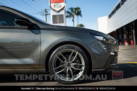 18x8.0 Starcorp Racing 1517 Ghost Gunmetal on Hyundai i30