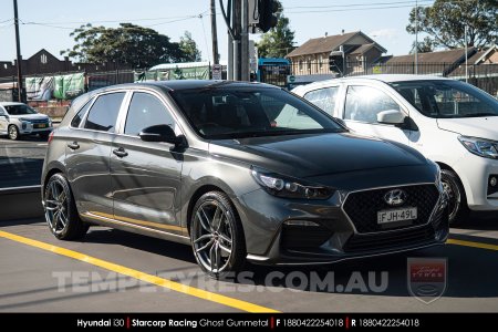 18x8.0 Starcorp Racing 1517 Ghost Gunmetal on Hyundai i30