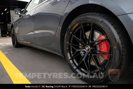 19x8.5 SC Racing DX249 Black on Tesla Model 3