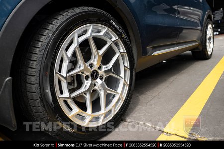 20x8.5 Simmons EU7 Silver Machined Face on Kia Sorento