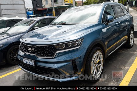20x8.5 Simmons EU7 Silver Machined Face on Kia Sorento