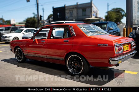 Custom Simmons Wheels on Nissan Datsun