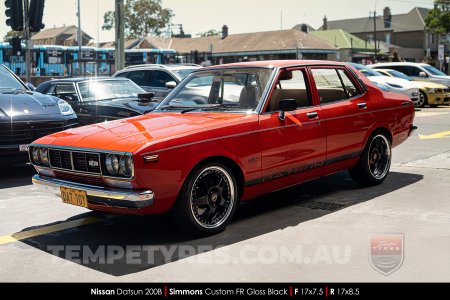 Custom Simmons Wheels on Nissan Datsun