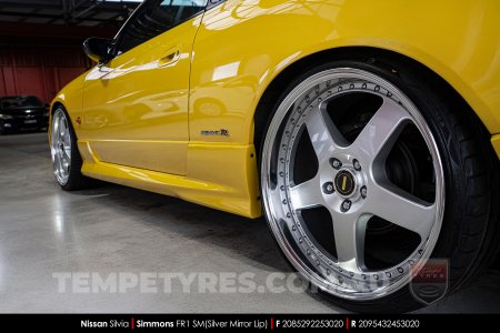 20x8.5 20x9.5 Simmons FR-1 Silver on Nissan Silvia