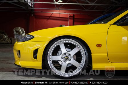 20x8.5 20x9.5 Simmons FR-1 Silver on Nissan Silvia