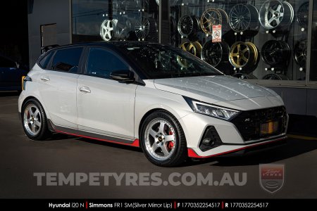 17x7.0 17x8.5 Simmons FR-1 Silver on Hyundai i20
