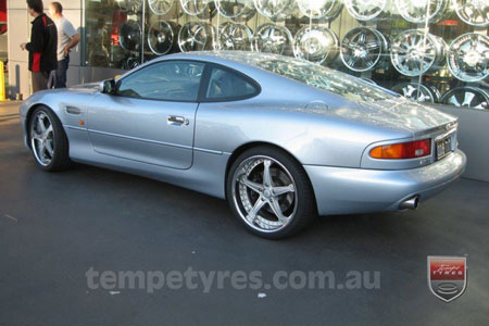  on ASTON MARTIN DB7