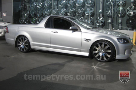 10x7.0 Starcorp E Series on HOLDEN COMMODORE VE