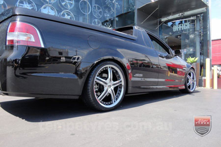 20x8.5 Giovinco Legacy Chrome on HOLDEN COMMODORE VE