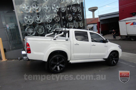 22x9.5 Ballistic Outlaw on TOYOTA HILUX SR5