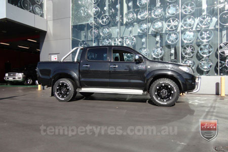 17x9.0 Ballistic Jester on TOYOTA HILUX SR5