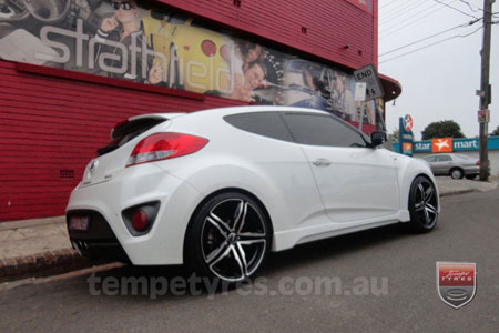 19x8.5 Incubus Fang on HYUNDAI VELOSTER