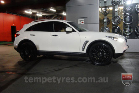 22x9.5 Lenso Como Black on INFINITI FX