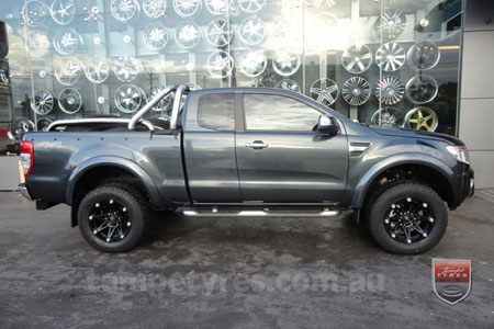 20x9.0 Ballistic Jester on FORD RANGER