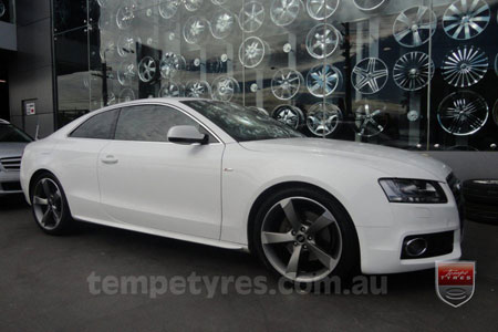 19x8.5 TTRS on AUDI A5