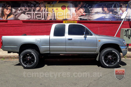 17x9.0 Ballistic Razorback on TOYOTA HILUX