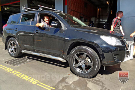 17x7.0 K-Box Halo on TOYOTA RAV4